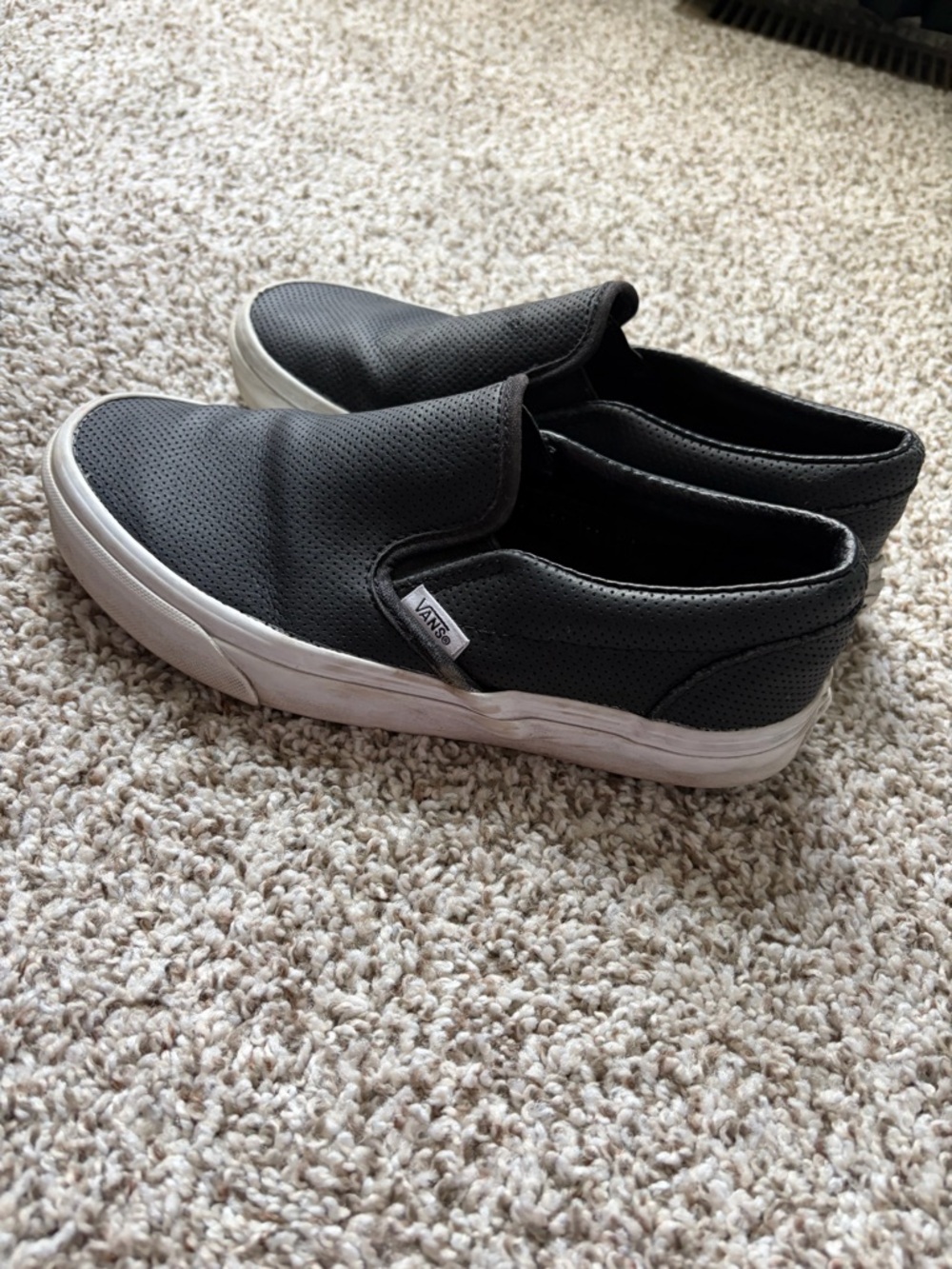 Vans Men’s Classic Slip-On Perforated Leather - Black Size - 5.5 - Picture 2 of 6